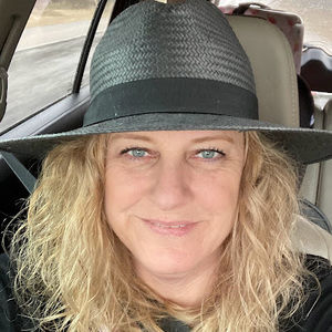 Meet your Posher, Kimberly